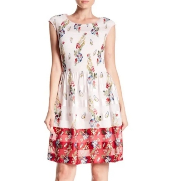 Max Studio Dresses & Skirts - Max Studio Cap Sleeve Smocked Floral and Butterfly Print Dress Size XL NWT